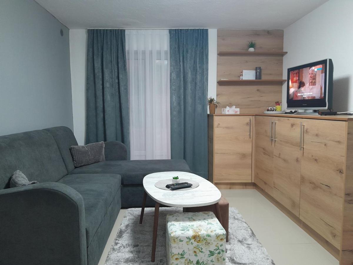 Apartmani Bet Gradacac 1 Maj Broj 24 Exterior foto